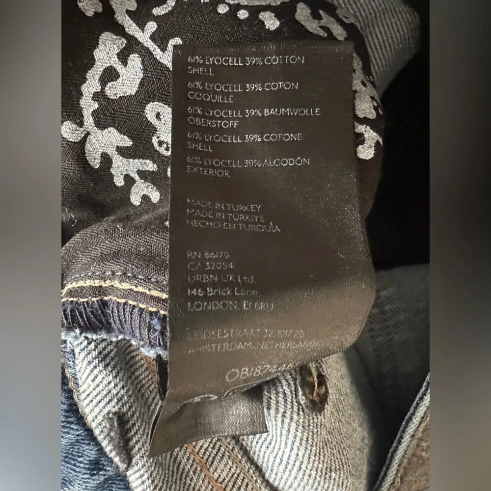 EUC We The Free Augusta Barrel Jeans Grey Skies Size 32 - Picture 12 of 12